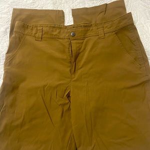 Men’s Columbia Khaki pants